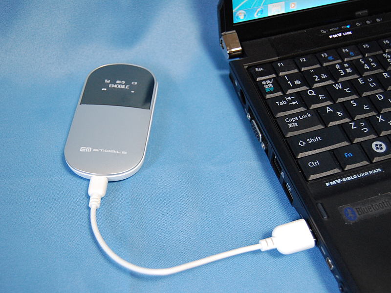 USB接続での利用も可能。USB給電で動作可能