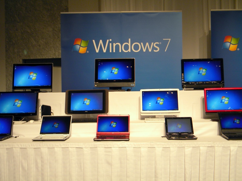 会場には多数のWindows 7搭載PCも展示された